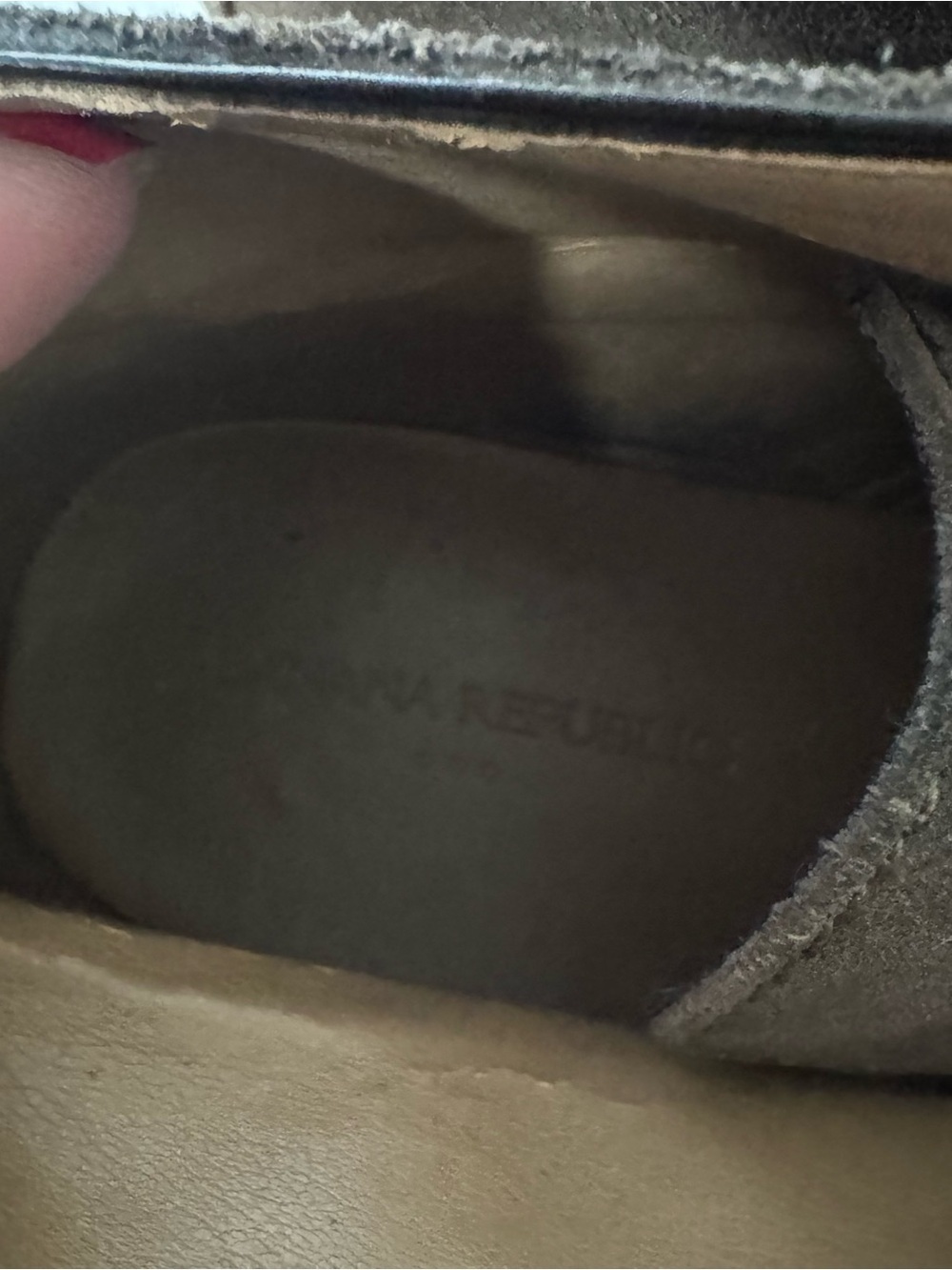 Banana Republic Men's Suede Desert Chukka Boots Brown with Tan Sole See All Pics - Picture 6 of 10